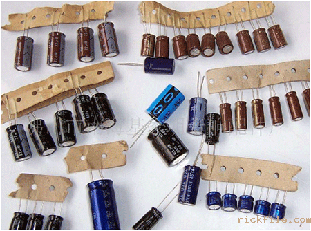 电解电容器 电解电容器