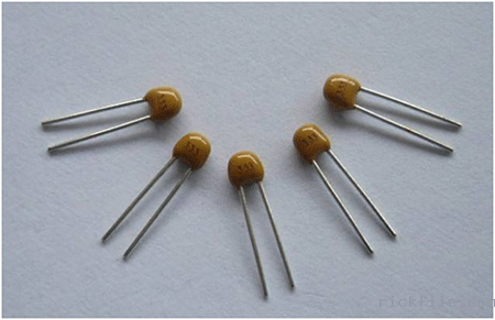 独石电容器 独石电容器